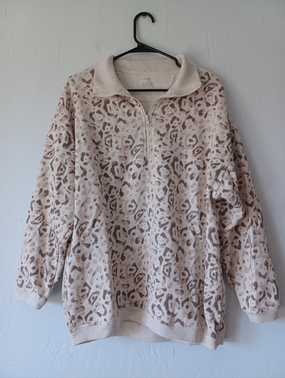 Aerie Oversized Leopard Print Pullover Sweatshirt in Beige and Brown Sm-Xl